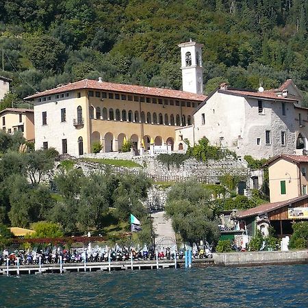 Castello Oldofredi Aparthotel Monte Isola Exterior photo