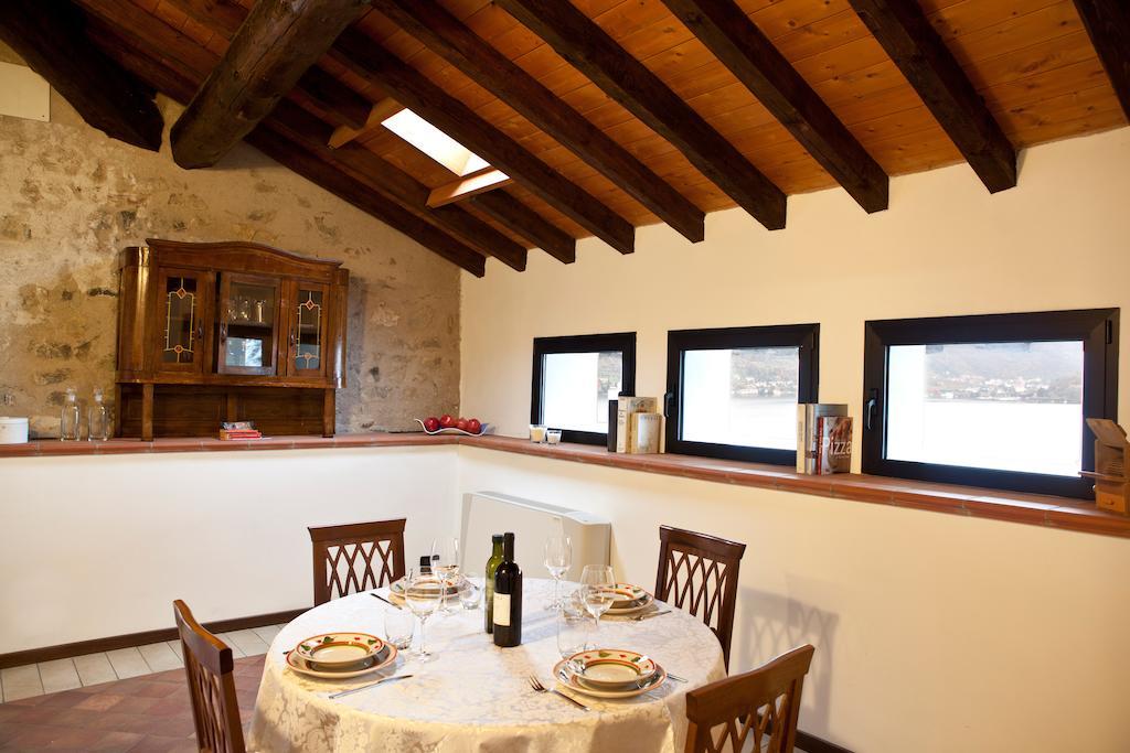 Castello Oldofredi Aparthotel Monte Isola Room photo